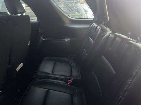 Used 2016 Ford Explorer Limited image 26