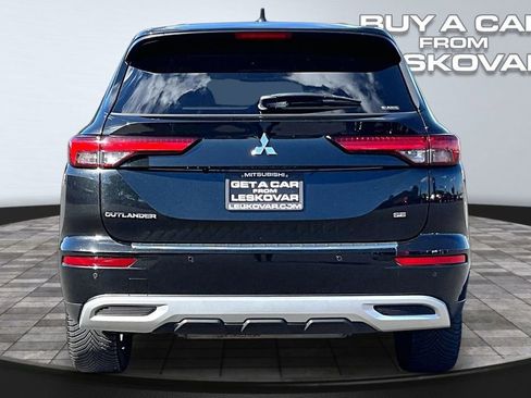 Used 2022 Mitsubishi Outlander SE AWD/4WD image 4