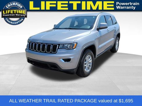 Used 2019 Jeep Grand Cherokee Laredo AWD/4WD image 1