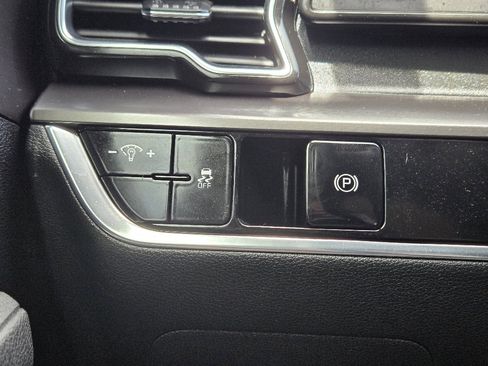 Used 2023 Kia Sportage EX image 24