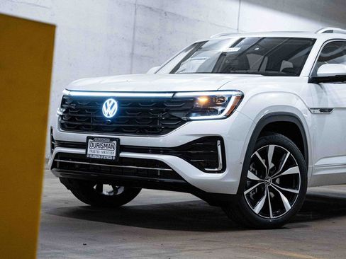 New 2026 Volkswagen Atlas SEL Premium R-Line AWD/4WD image 2