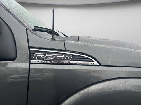 Used 2015 Ford F250 XLT w/ XLT Premium Package image 13