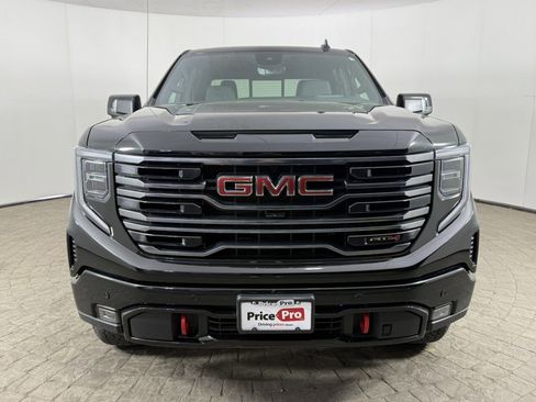 Used 2025 GMC Sierra 1500 AT4 w/ Technology Package AWD/4WD image 2