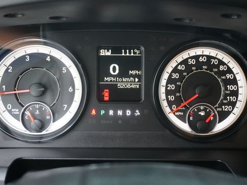Used 2017 RAM 1500 Express RWD image 15