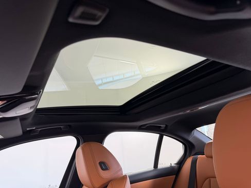 New 2026 BMW 330i Sedan w/ M Sport Package image 13