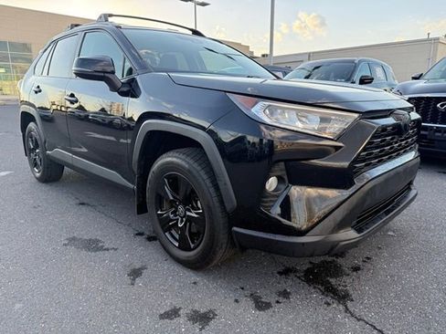 Used 2021 Toyota RAV4 XLE w/ Convenience Package AWD/4WD image 1