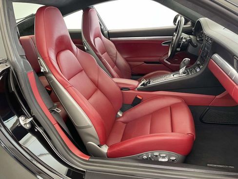 Used 2017 Porsche 911 Turbo image 17