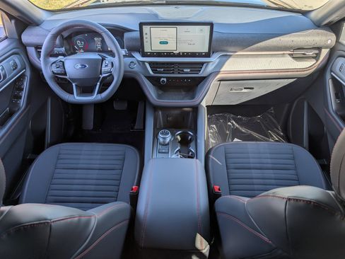 New 2026 Ford Explorer ST-Line w/ ST-Line Street Pack image 10