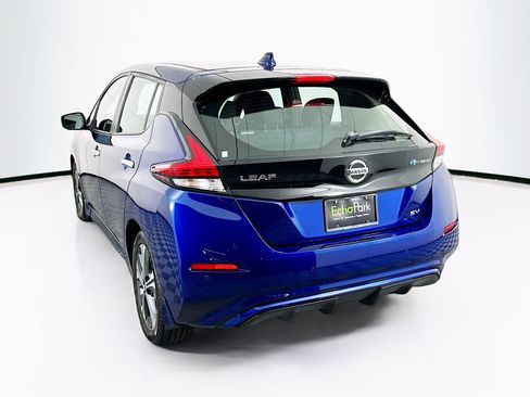 Used 2021 Nissan Leaf SV w/ SV Technology Package image 5