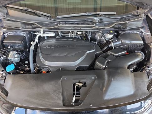 Used 2025 Honda Odyssey Touring image 32