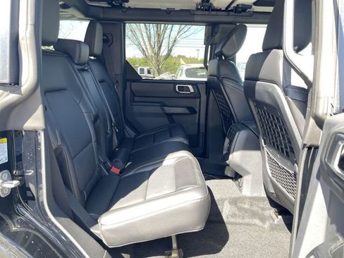 New 2026 Ford Bronco Badlands AWD/4WD image 23