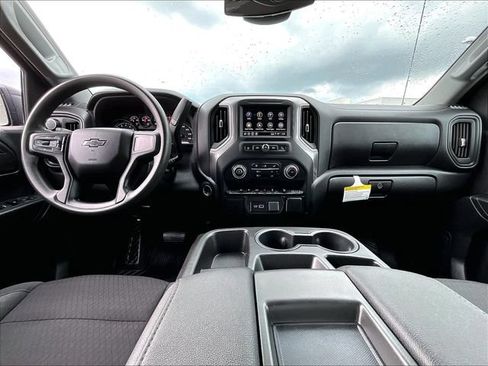 Used 2024 Chevrolet Silverado 1500 Custom Trail Boss AWD/4WD image 21