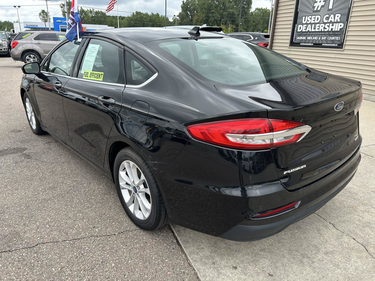 Used 2020 Ford Fusion SE FWD image 7