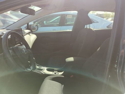 Used 2023 Toyota Corolla LE FWD image 4
