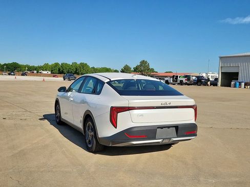 Used 2025 Kia K4 FWD image 4