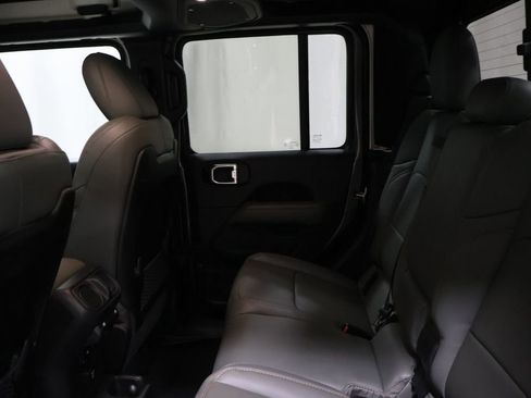 New 2026 Jeep Gladiator Mojave image 9