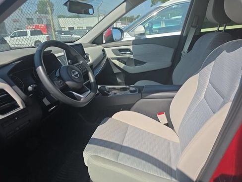 Used 2023 Nissan Rogue SV AWD/4WD image 11