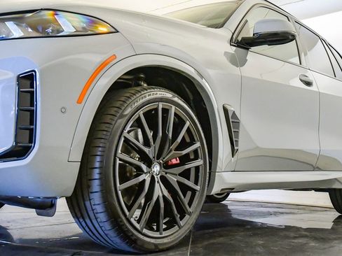 Used 2026 BMW X5 sDrive40i w/ M Sport Package image 10