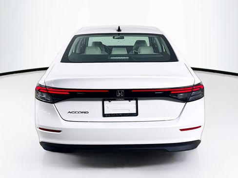 New 2025 Honda Accord SE image 30