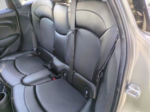 Used 2016 MINI Cooper 4-Door Hardtop image 17