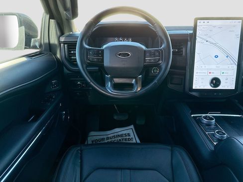 Used 2022 Ford Expedition Limited image 28