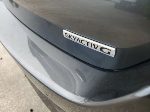 Used 2024 MAZDA MAZDA3 s FWD image 10