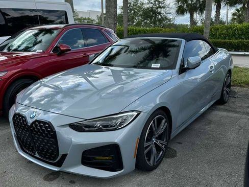 Used 2023 BMW 430i Convertible w/ M Sport Package RWD image 3