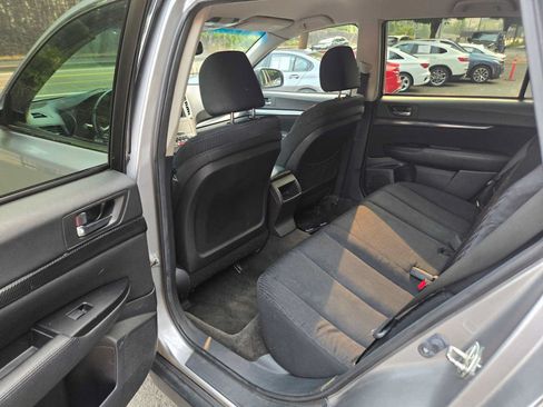 Used 2011 Subaru Outback 2.5i Premium AWD/4WD image 15