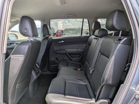 Used 2021 Volkswagen Atlas SE FWD image 15
