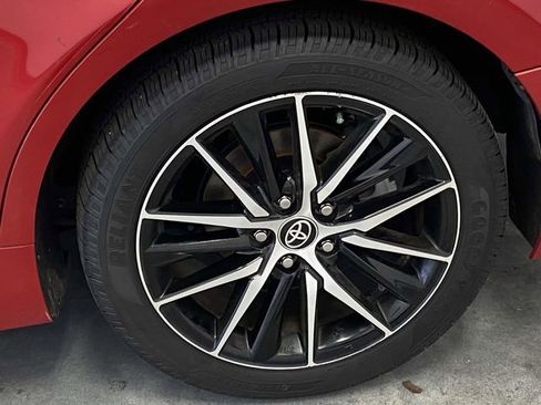 Used 2023 Toyota Camry SE w/ Convenience Package image 9