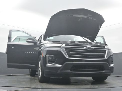Used 2023 Chevrolet Traverse LT FWD image 60