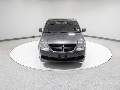 Used 2016 Dodge Grand Caravan SE FWD image 27