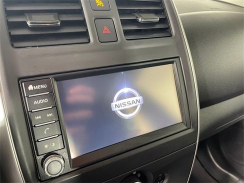 Used 2019 Nissan Versa SV image 7