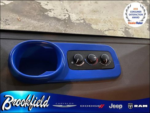 Used 2007 Jeep Commander Sport image 19