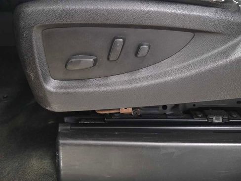 Used 2016 Chevrolet Silverado 2500 LTZ w/ LTZ Plus Package image 12