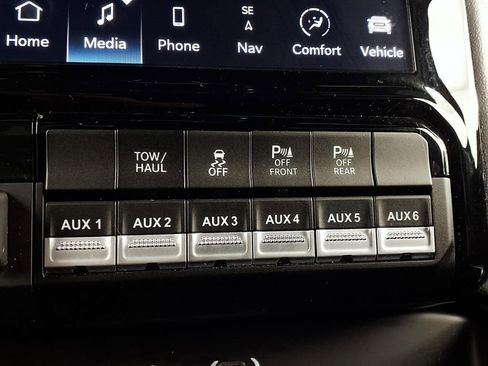 Used 2024 RAM 2500 Laramie w/ Night Edition AWD/4WD image 23