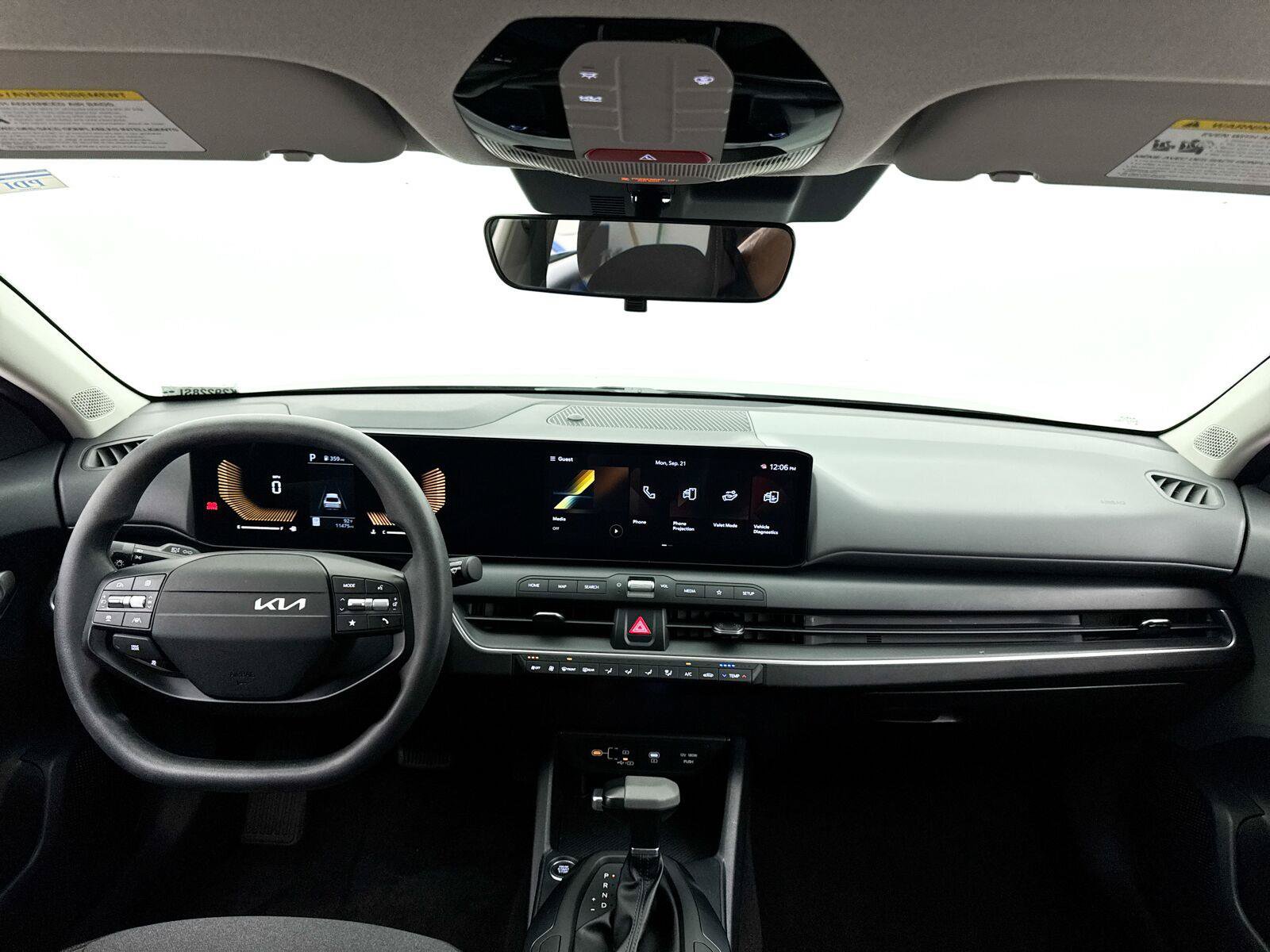 Used 2025 Kia K4 FWD image 20