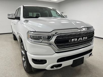 Used 2022 RAM 1500 Limited w/ Body-Colour Bumper Group