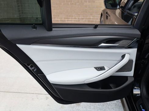 Used 2022 BMW M5 w/ Competition Package image 18