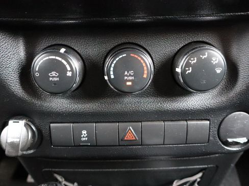 Used 2011 Jeep Wrangler Sport image 30