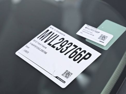 Used 2012 Ford Focus SE FWD image 30