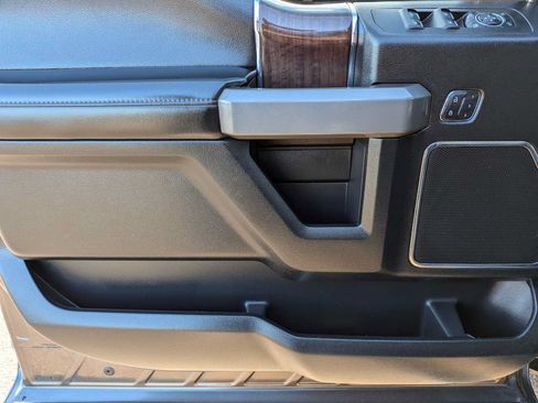 Used 2015 Ford F150 Platinum w/ FX4 Off-Road Package AWD/4WD image 15