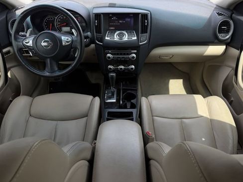 Used 2014 Nissan Maxima 3.5 SV w/ Premium Package FWD image 10