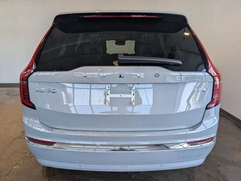 New 2026 Volvo XC90 T8 Plus w/ Protection Package Premier AWD/4WD image 4