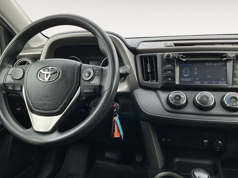 Used 2018 Toyota RAV4 LE w/ All Weather Liner Package AWD/4WD image 13