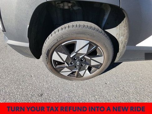 Used 2024 Hyundai Kona SEL image 18