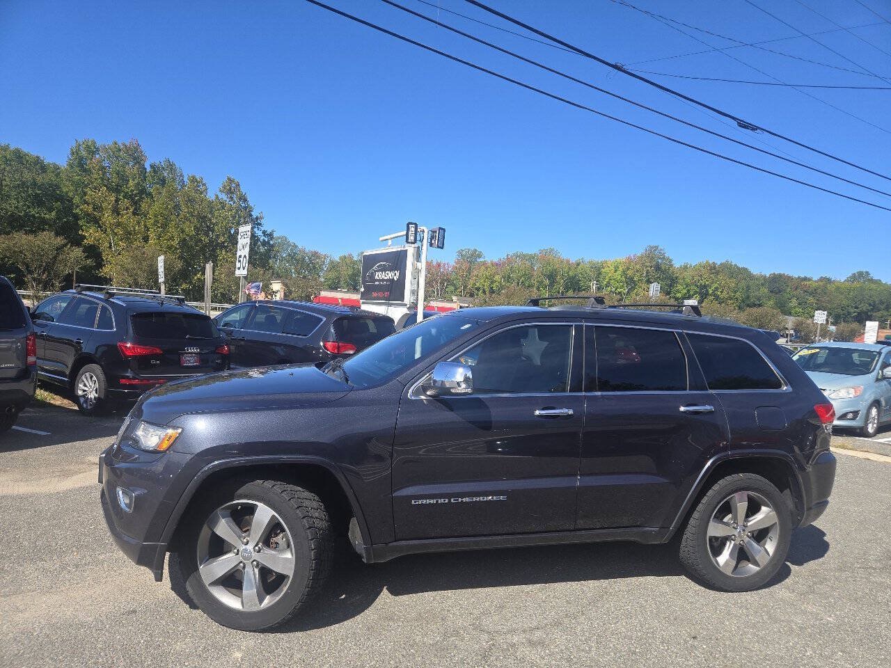 Used 2014 Jeep Grand Cherokee Overland w/ Advanced Technology Group AWD/4WD image 2