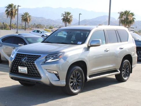 Certified 2023 Lexus GX 460 Premium w/ Premium Package AWD/4WD image 3