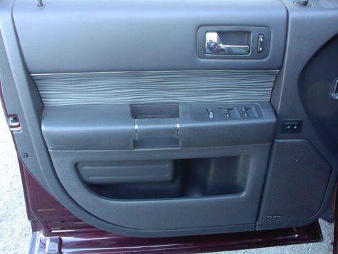 Used 2018 Ford Flex SEL w/ Equipment Group 202A AWD/4WD image 15