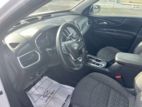 Used 2024 Chevrolet Equinox LT image 9